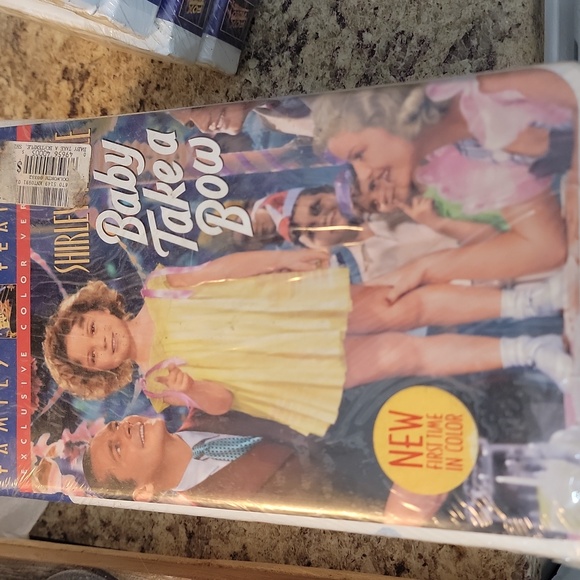 SHIRLEY TEMPLE CLASSIC VHS LOT - Picture 4 of 11